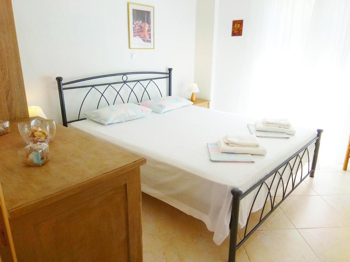 Emerald Apartment With Sea View Кріопігі Екстер'єр фото